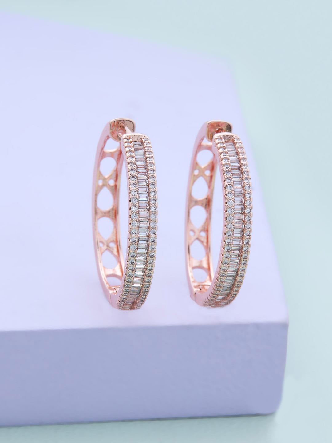 

Kushal's Fashion Jewellery Circular Hoop Earrings, White
