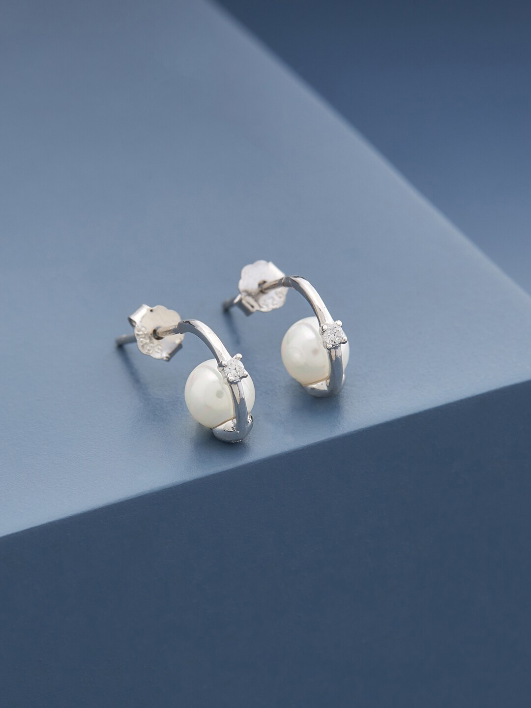 

Kushal's Fashion Jewellery Rhodium Plated Contemporary Studs Earrings, White