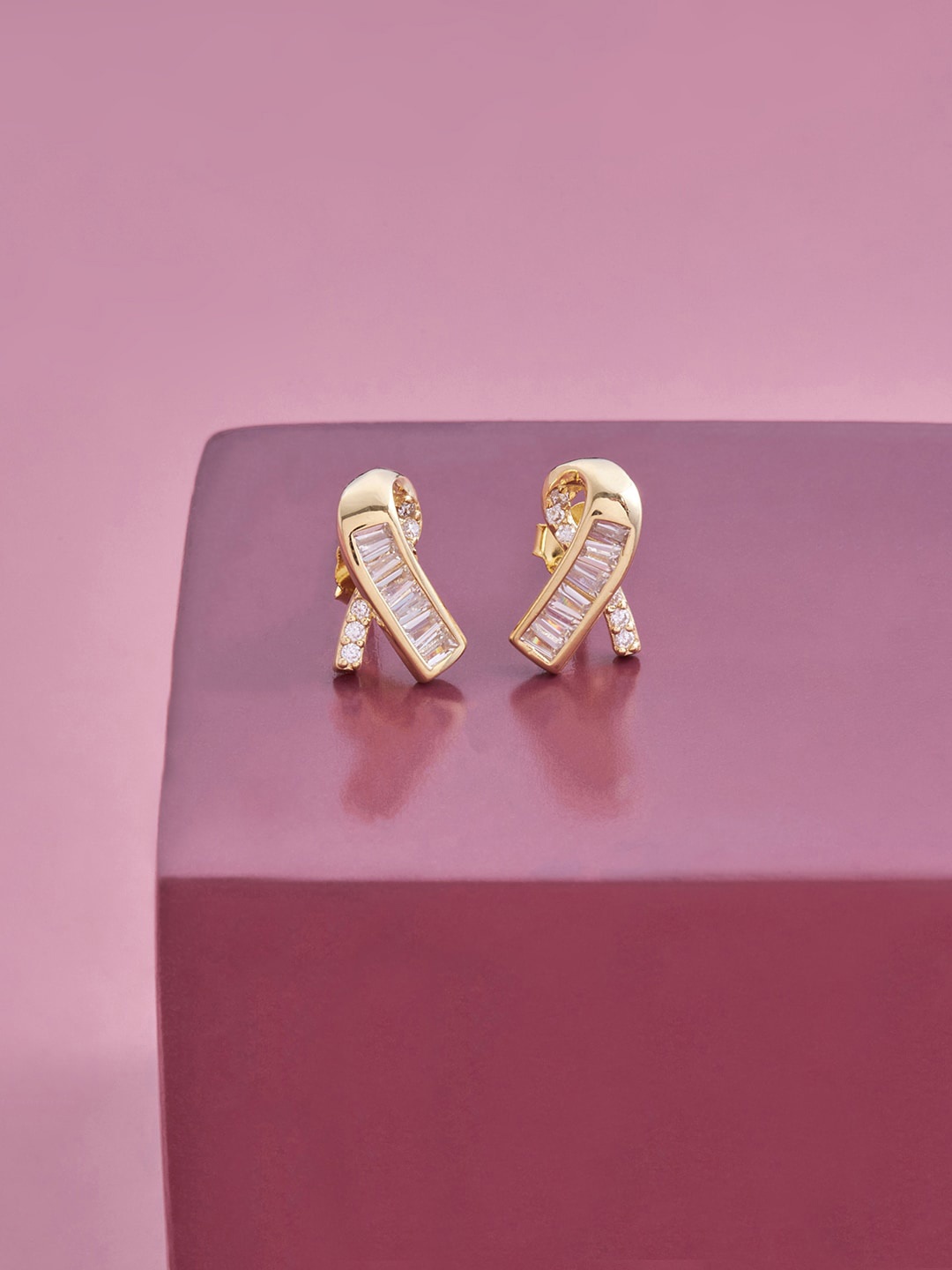 

Kushal's Fashion Jewellery Gold Plated White 92.5 Pure Silver Earring