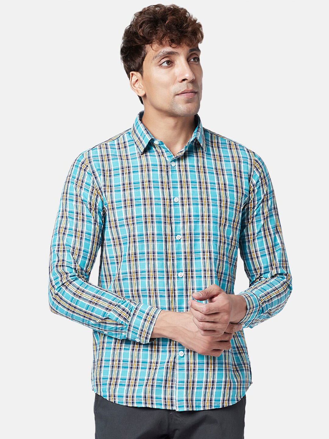 

BYFORD by Pantaloons Men Checked Slim Fit Casual Shirt, Blue