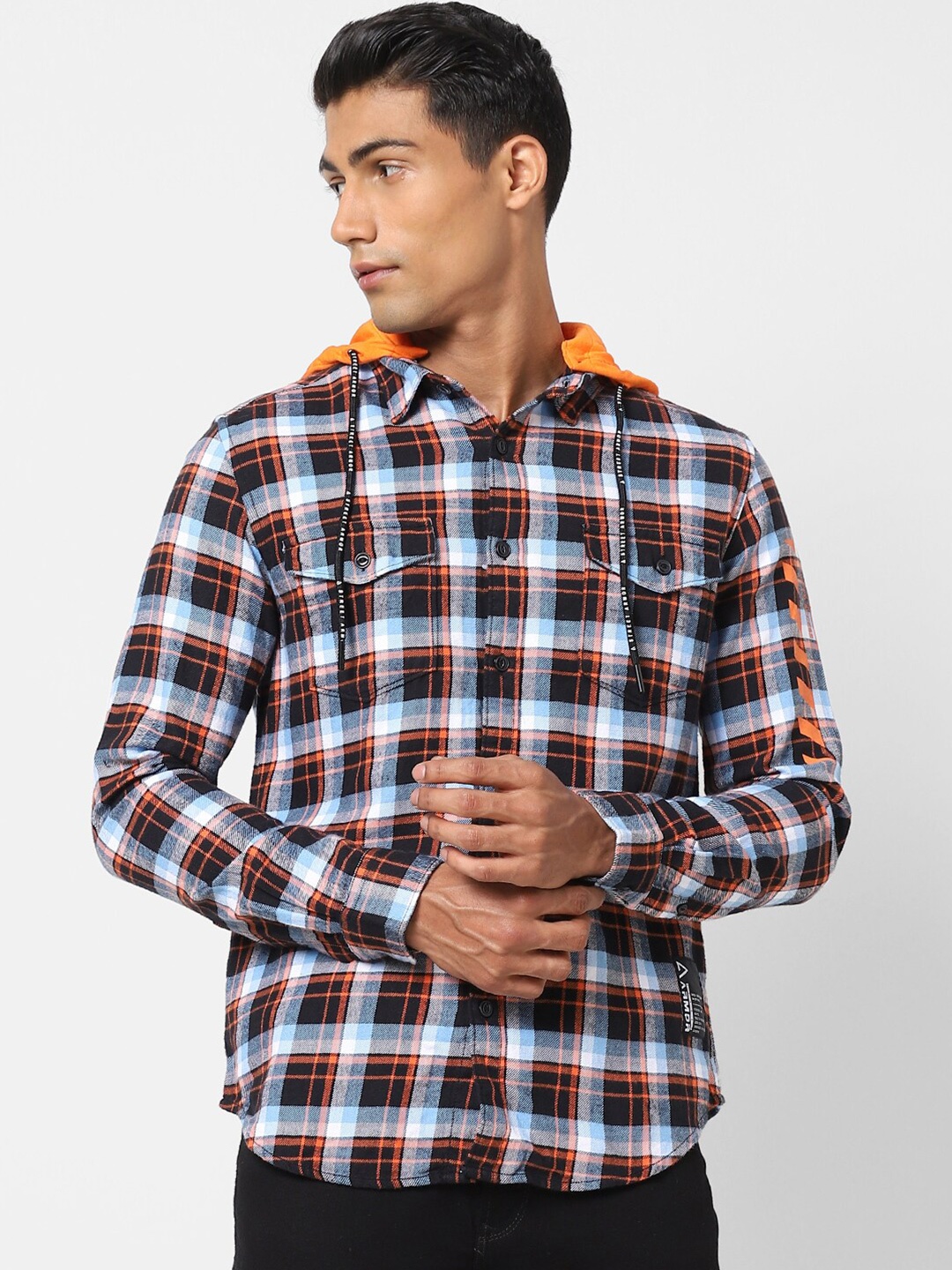 

Street Armor by Pantaloons Men Tartan Checks Checked Hooded Casual Shirt, Black