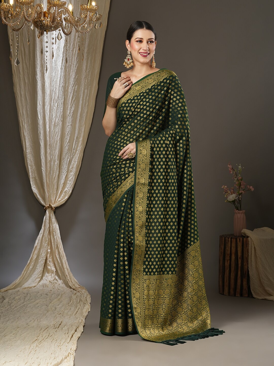 

Mitera Ethnic Motifs Zari Poly Georgette Kanjeevaram Saree, Green