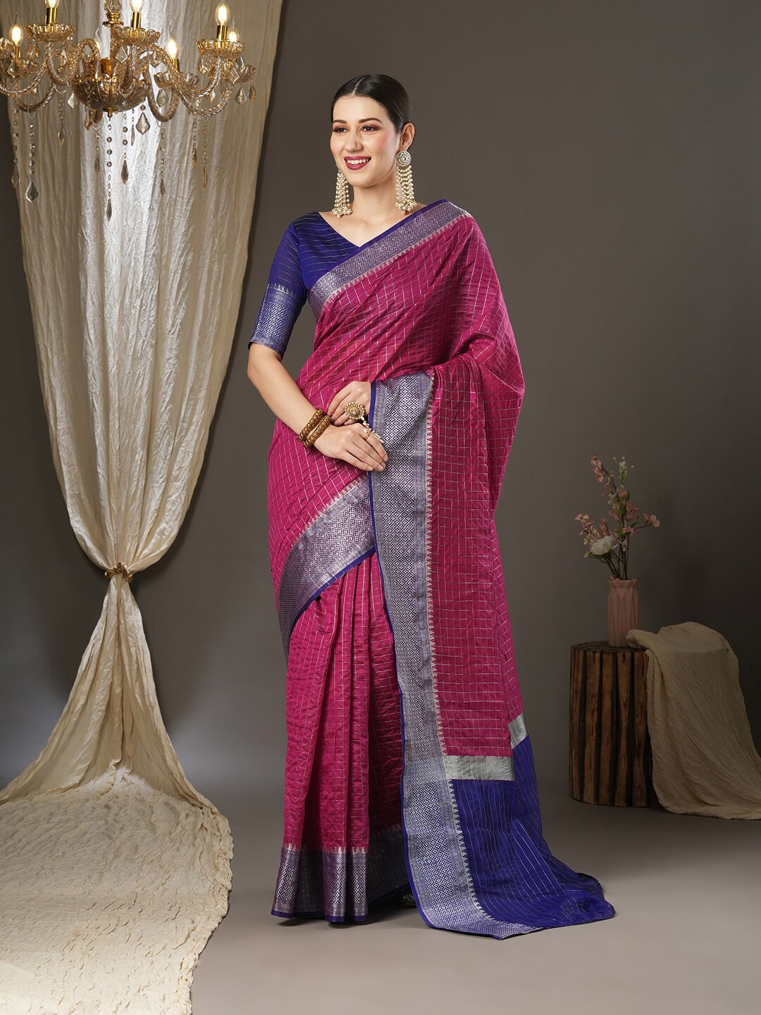 

Mitera Checked Zari Silk Blend Taant Saree, Pink