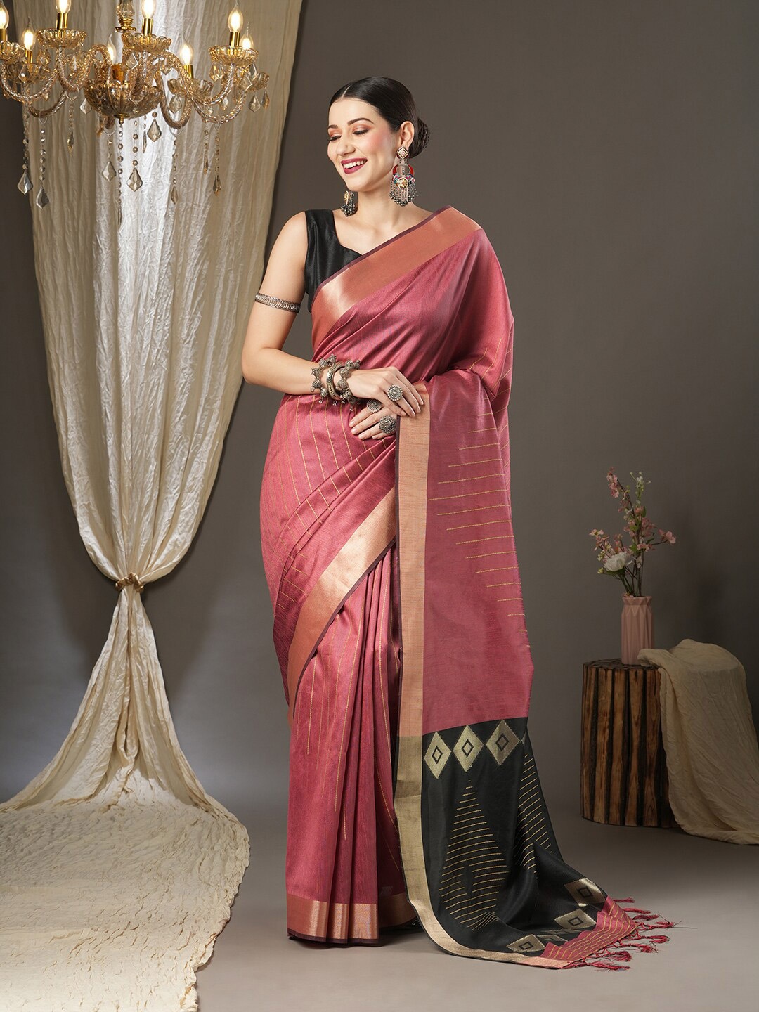 

Mitera Woven Design Zardozi Banarasi Saree, Pink