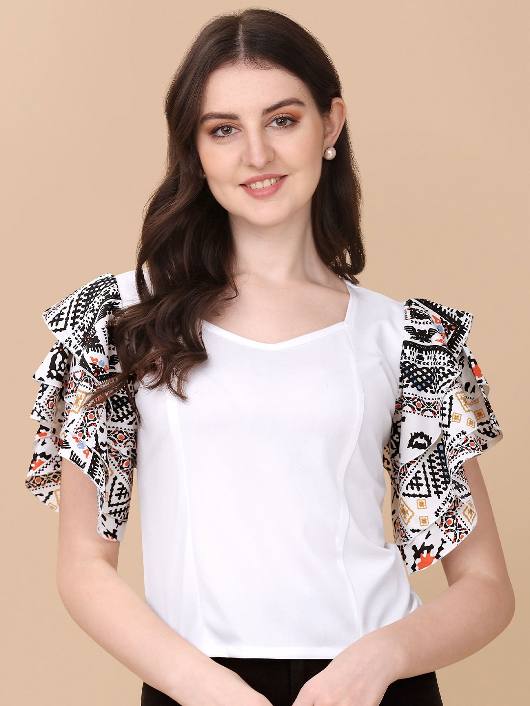 

Paralians Sweetheart Neck Crepe Top, White
