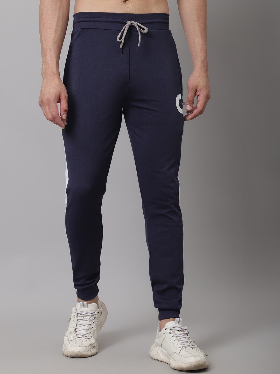 

GRACIT Men Regular-Fit Joggers, Navy blue