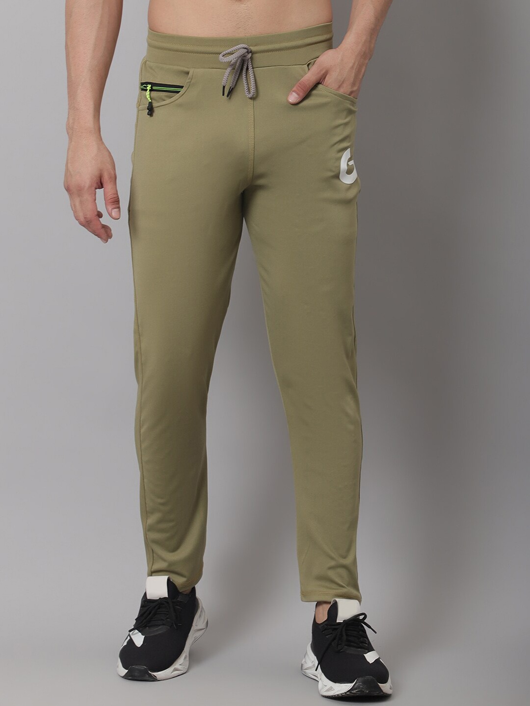 

GRACIT Men Regular-Fit Track Pants, Green