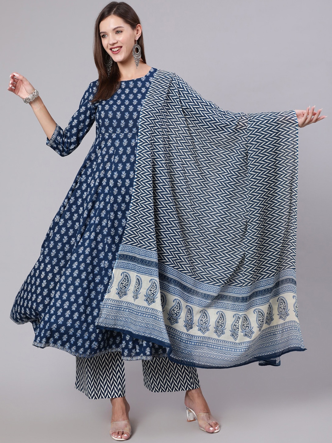 

GULMOHAR JAIPUR Women Blue Printed Pure Cotton Kurta Set