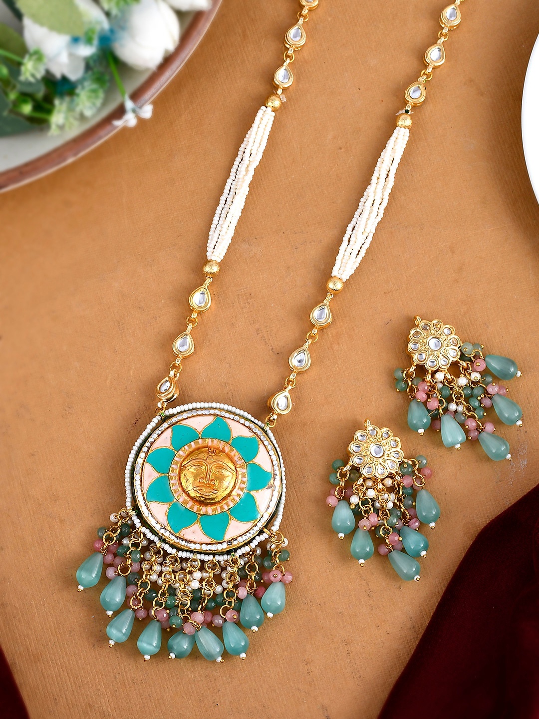 

DASTOOR Gold-Plated Kundan Beaded & Stone Studded Jewellery Set