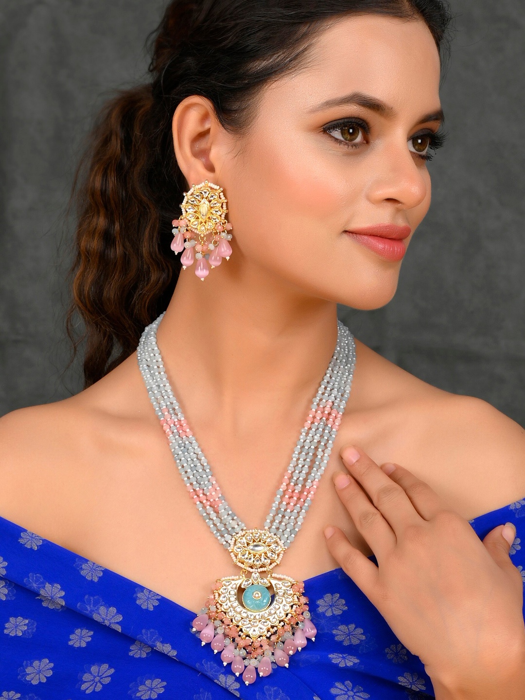 

DASTOOR Gold-Plated Kundan Beaded & Studded Jewellery Set