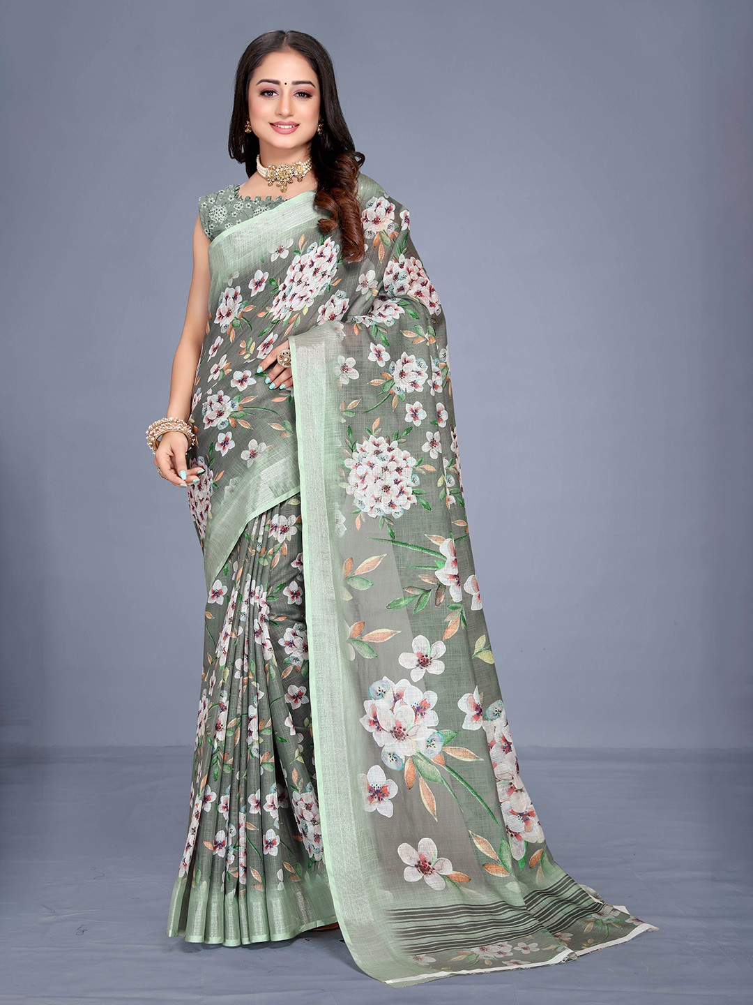 

VENISA Green & White Floral Zari Linen Blend Bagh Saree