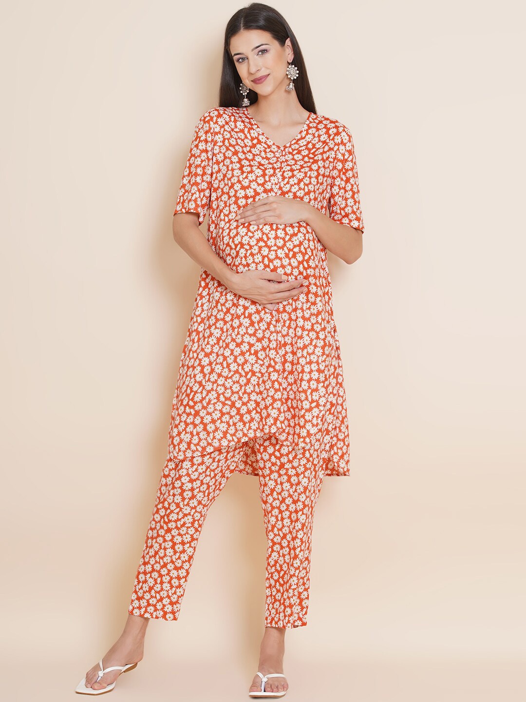 

Mine4Nine Women Floral Printed Maternity Kurta with Trousers, Orange