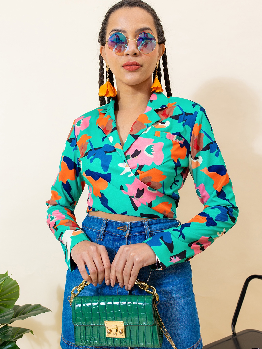 

Stylecast X Hersheinbox Abstract Printed Wrap Style Crop Top, Green