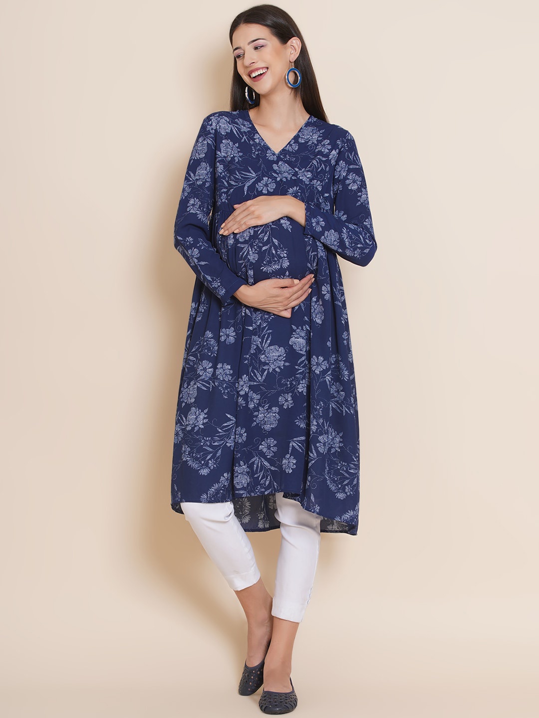 

Mine4Nine Women Ethnic Motifs Printed Maternity Anarkali Kurta, Navy blue