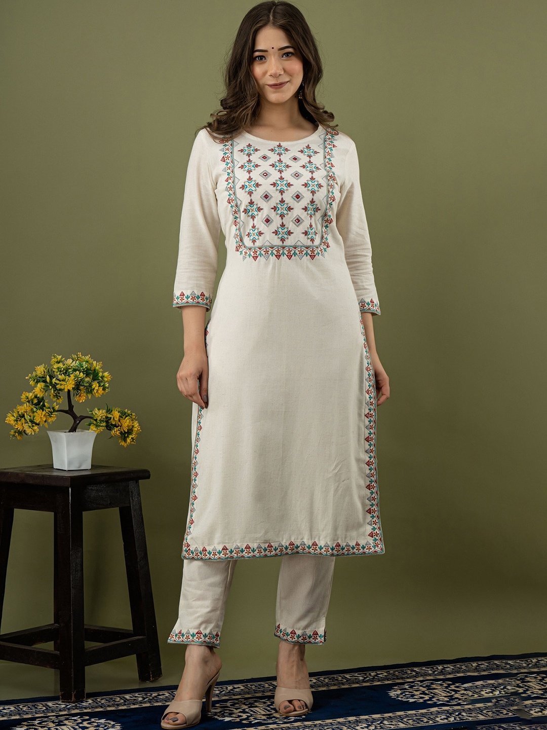 

JAIPUR FASHION MODE Floral Embroidered Thread Work Pure Cotton Kurta with Trousers, Cream