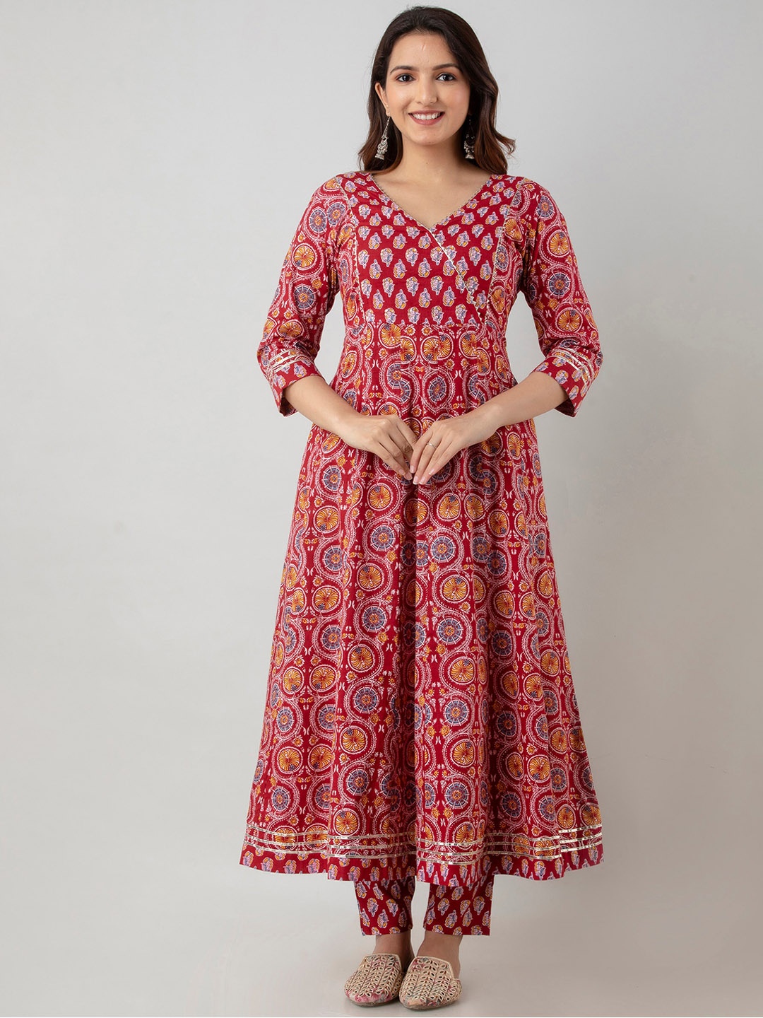 

OMASK Women Ethnic Printed Gotta Patti Pure Cotton Kurta with Trousers, Maroon