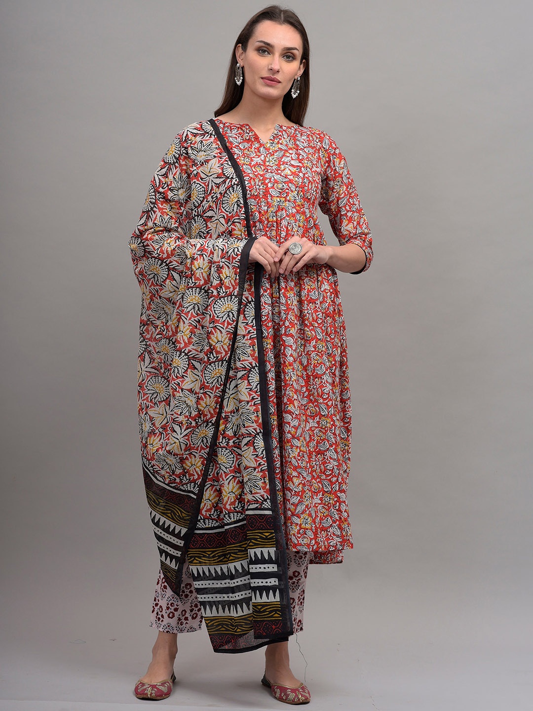 

OMASK Women Floral Printed Empire Pure Cotton Kurta with Trousers & Dupatta, Coral