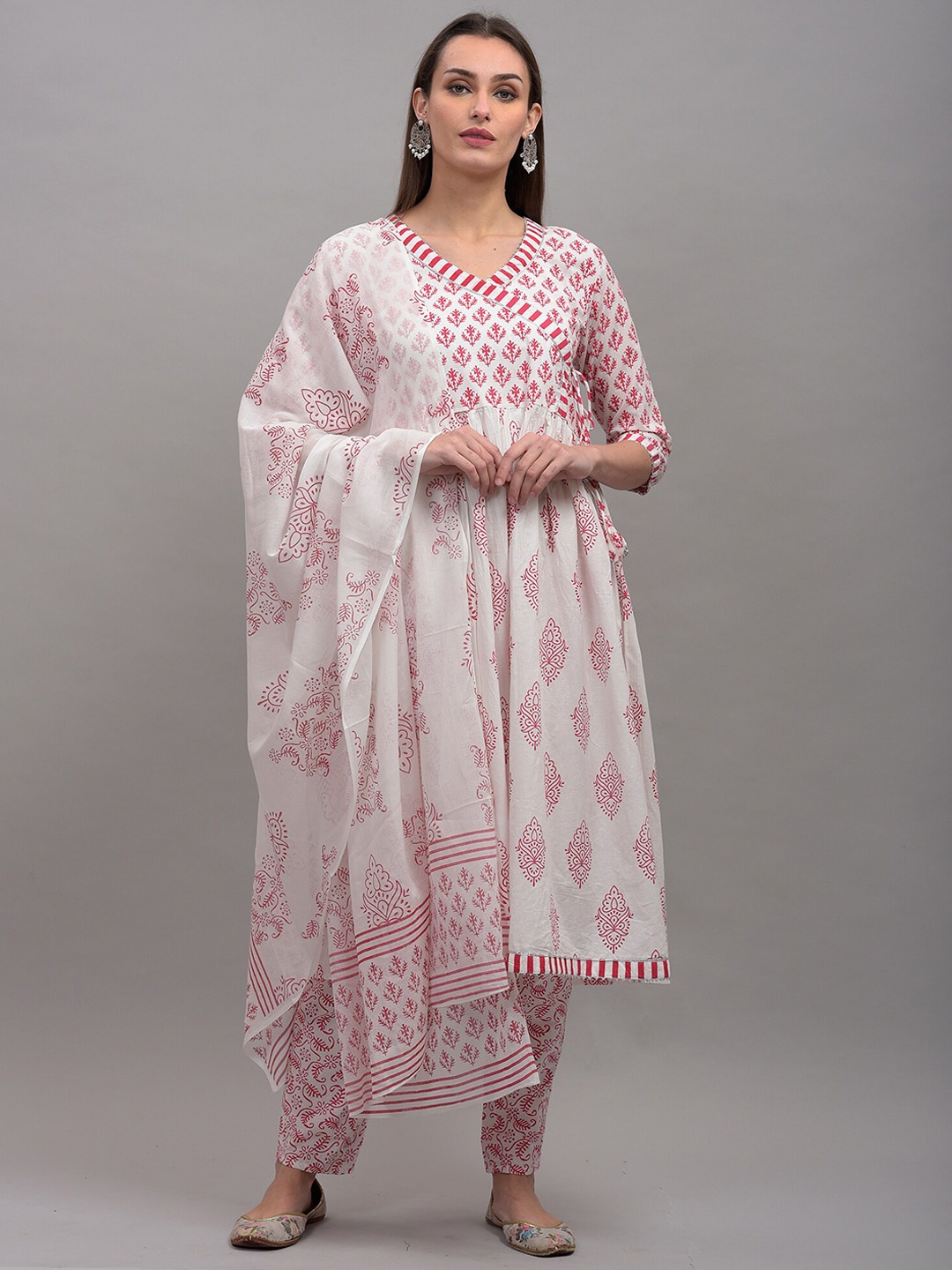 

OMASK Women Ethnic Printed Angrakha Pure Cotton Kurta with Trousers & Dupatta, White