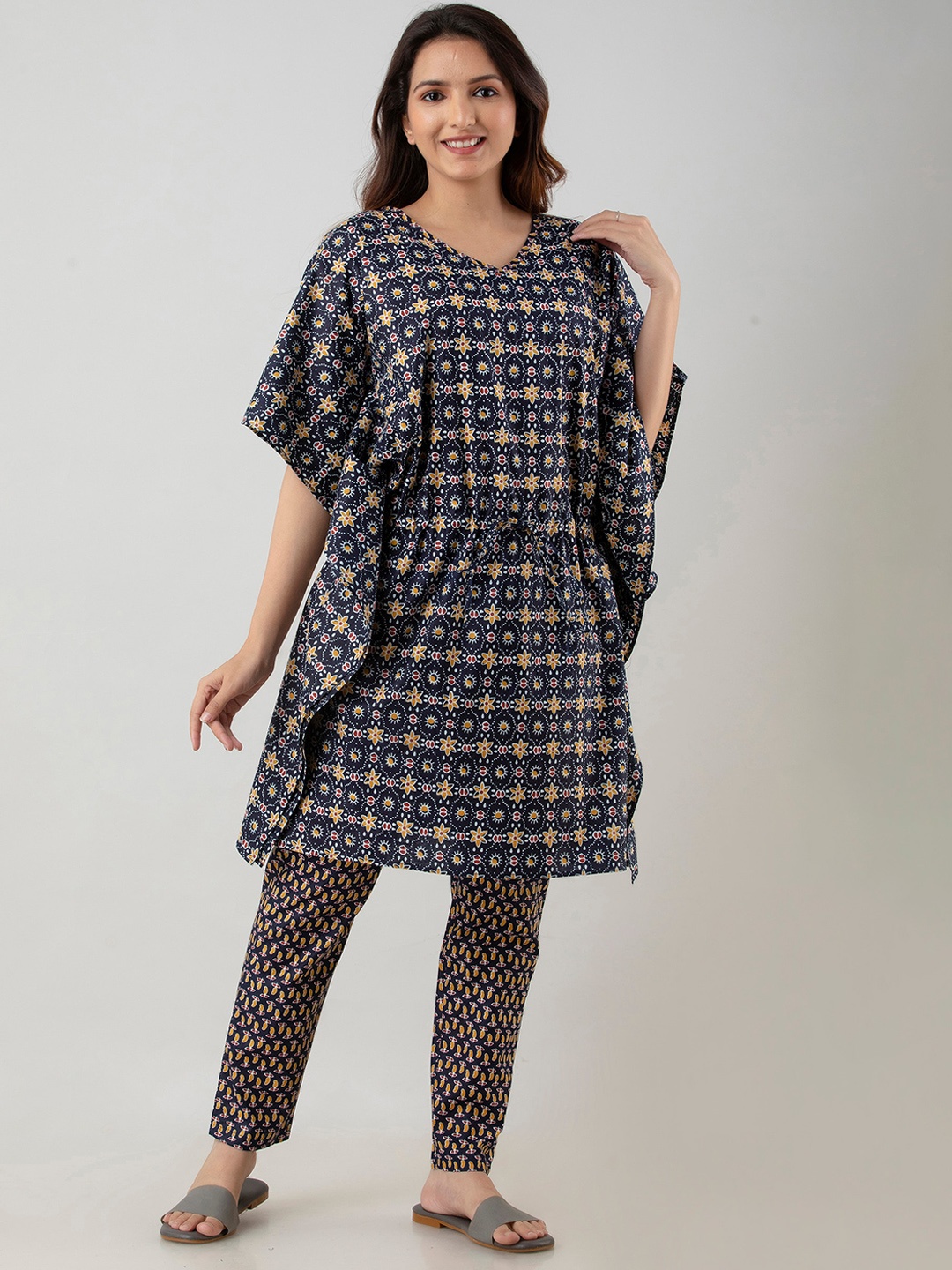 

OMASK Women Floral Printed Pure Cotton Kurta with Trousers, Navy blue