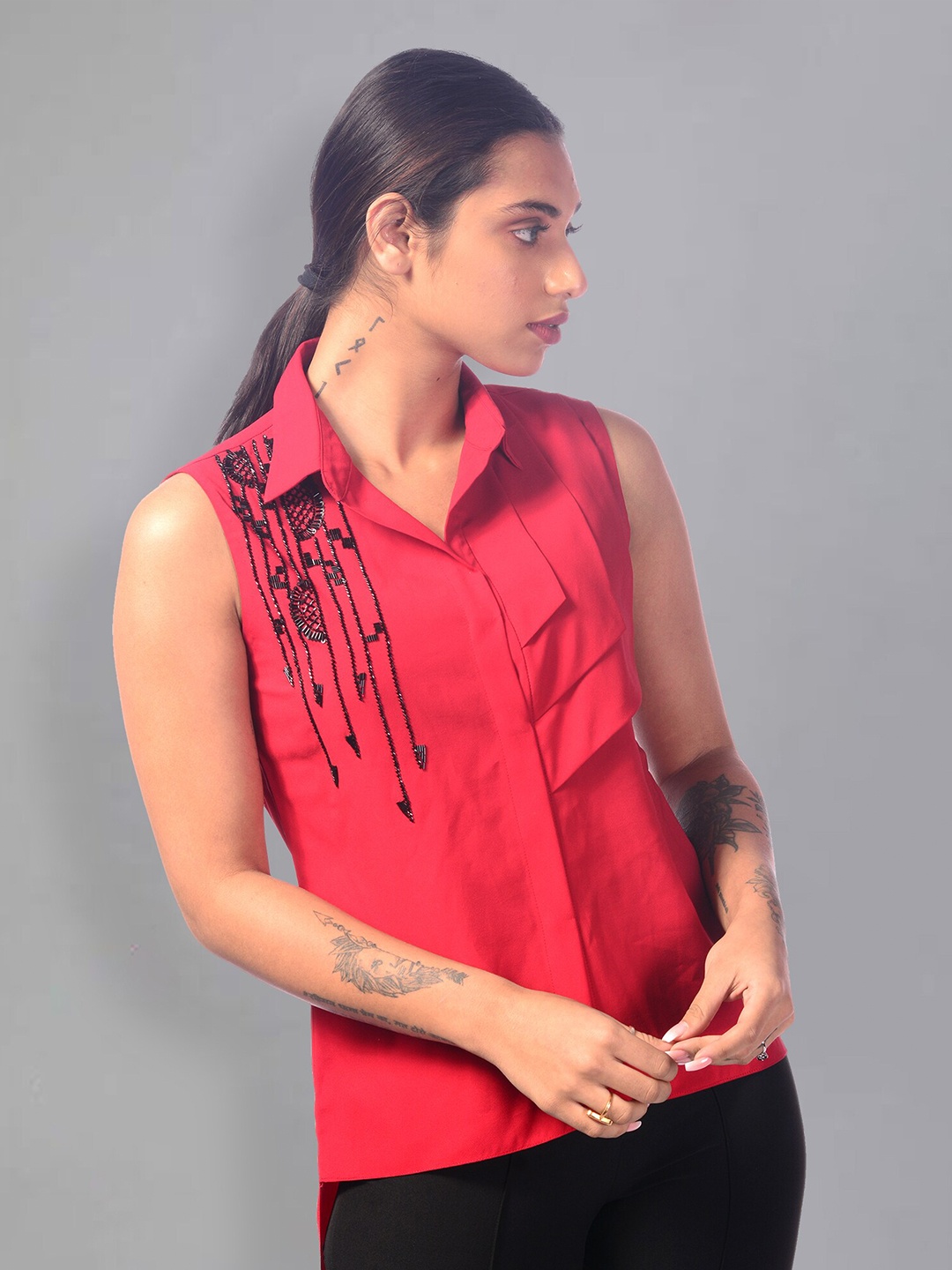 

MODWEE Women Sleeveless Casual Shirt, Red