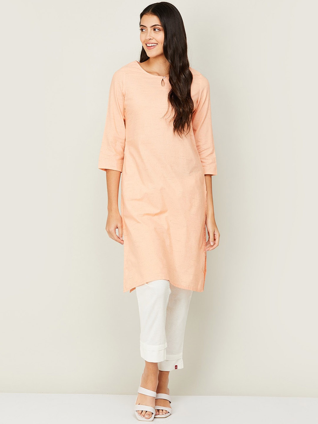 

Melange by Lifestyle Keyhole Neck Pure Cotton Kurta, Orange