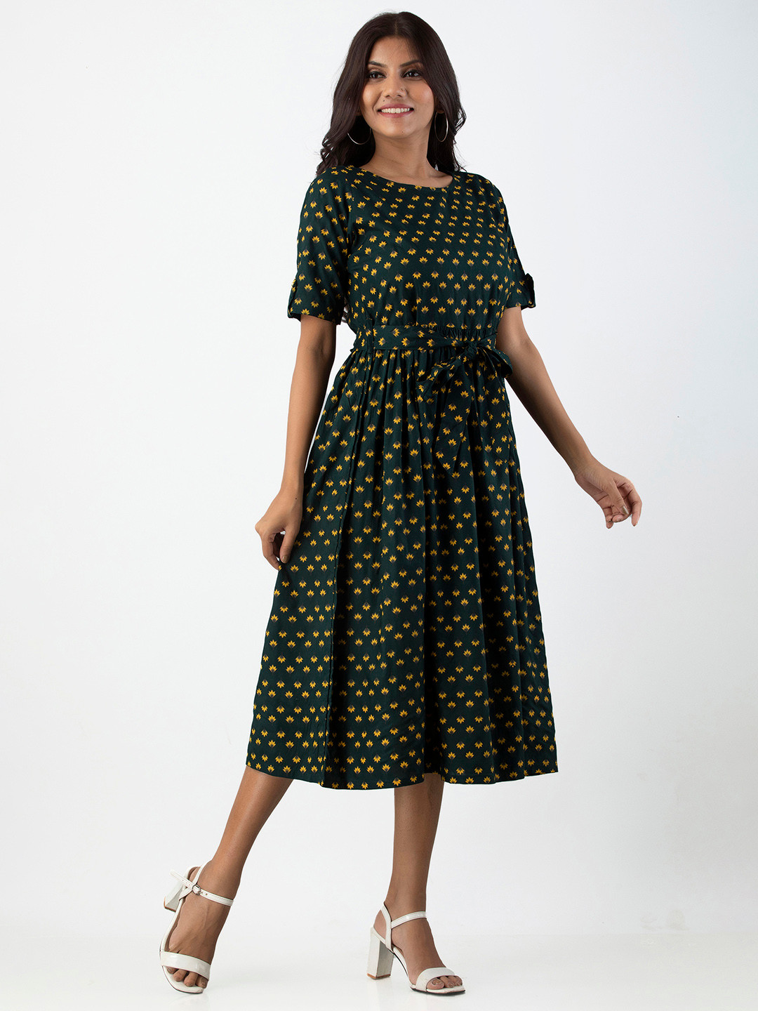 

OMASK Ethnic Motifs Printed Ethnic Midi Dress, Green
