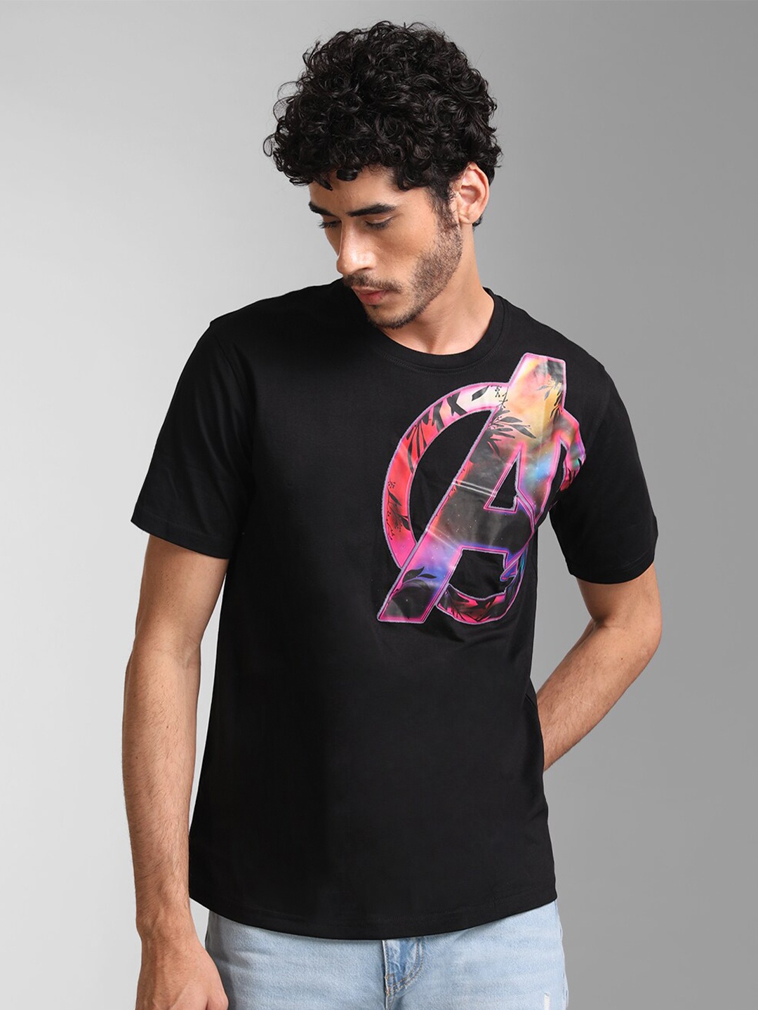 

KZ07 By Kazo Men Avengers Printed Cotton T-shirt, Black