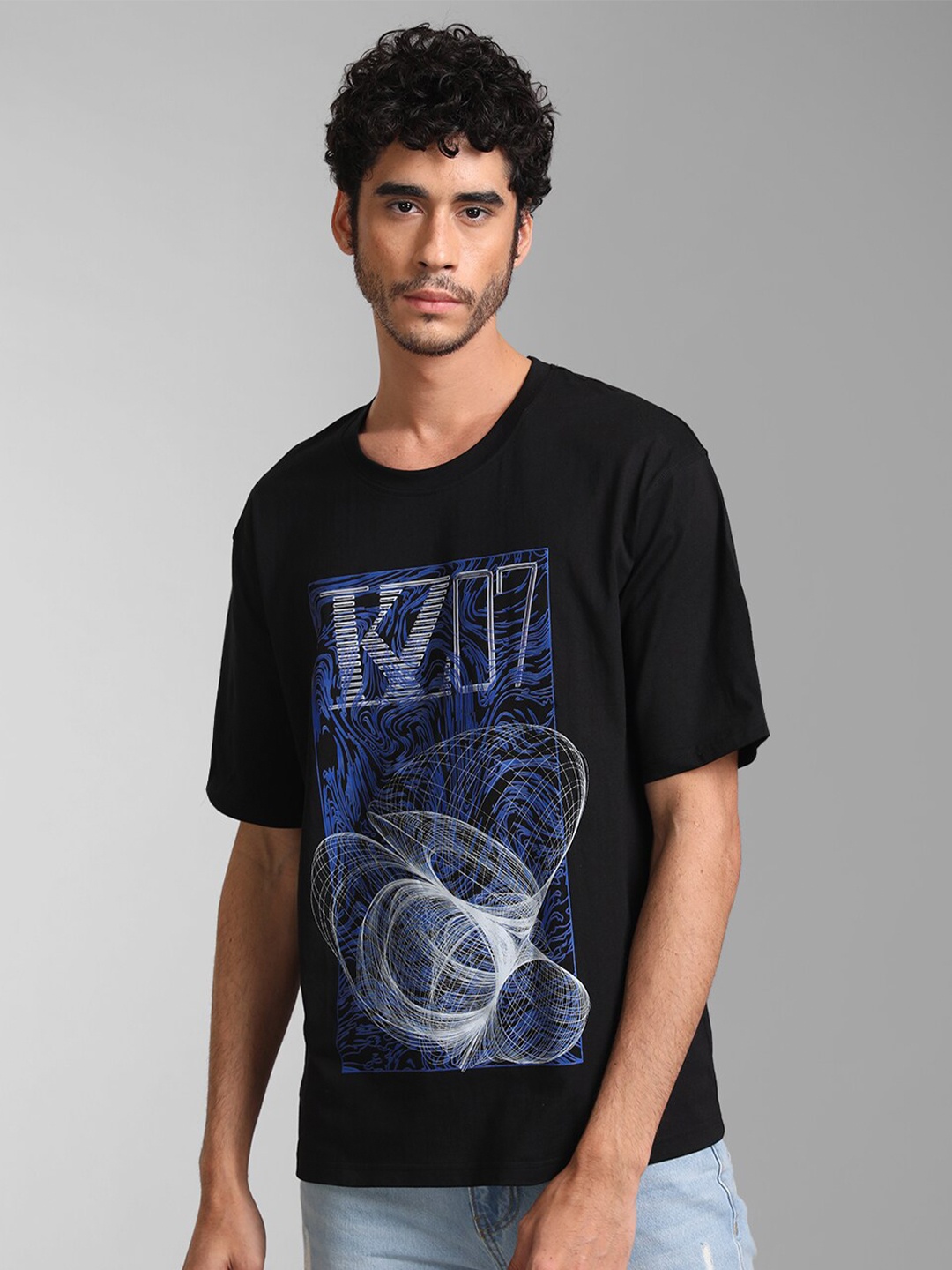 

KZ07 By Kazo Men Black Typography Printed Cotton T-shirt