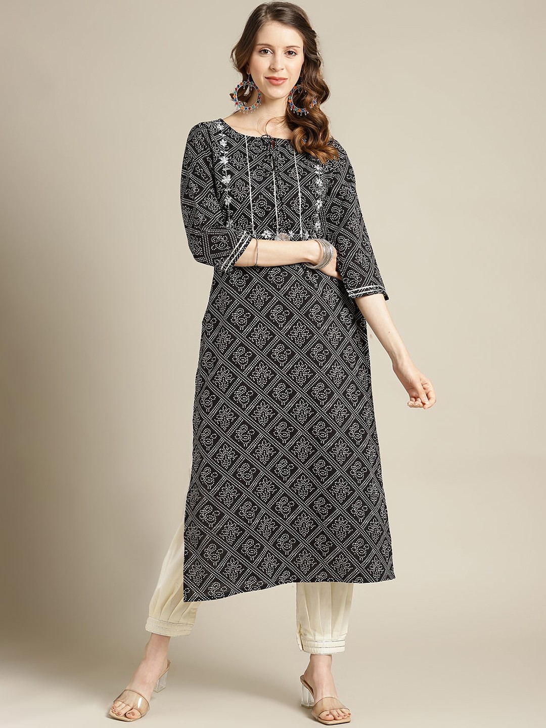 

KSUT Women Geometric Printed Mukaish Pure Cotton Kurta, Black