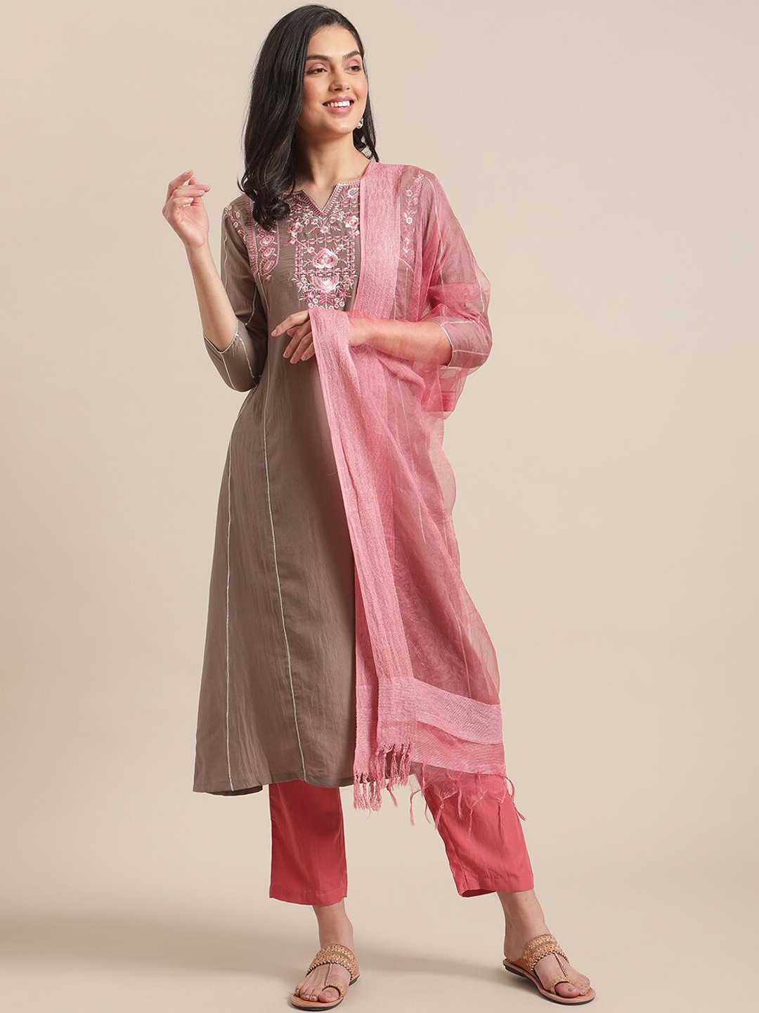 

KSUT Floral Yoke Design Thread Work Round Neck Kurta with Trousers & Dupatta, Grey