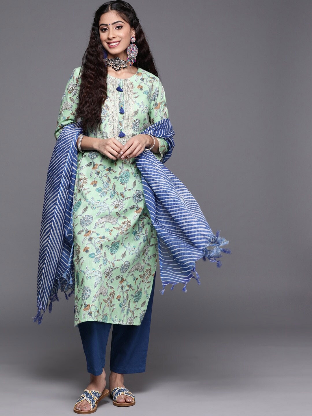 

KSUT Floral Printed Pure Cotton Kurta with Trousers & Dupatta, Green