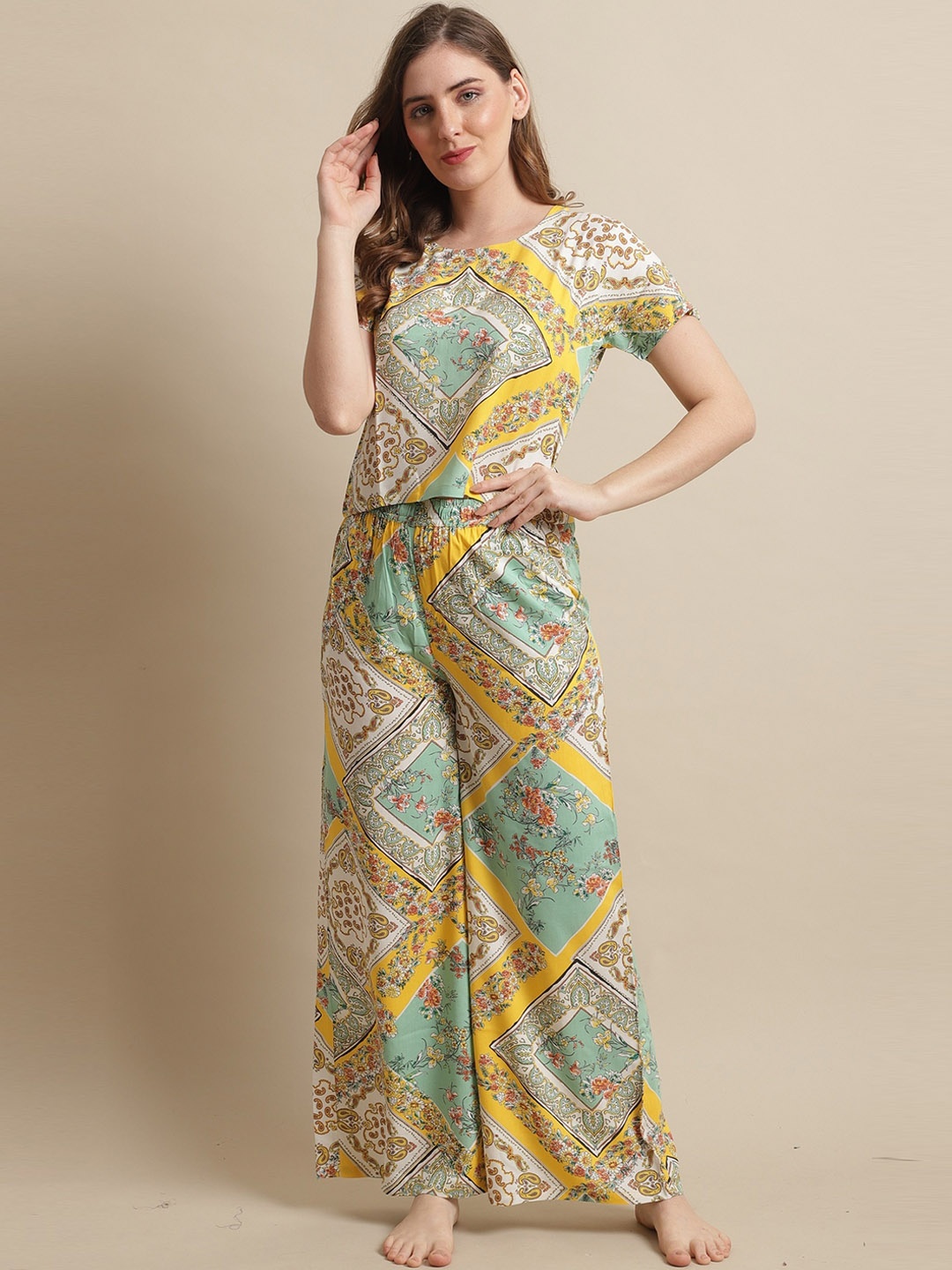 

Claura Women Printed Night Suit, Yellow