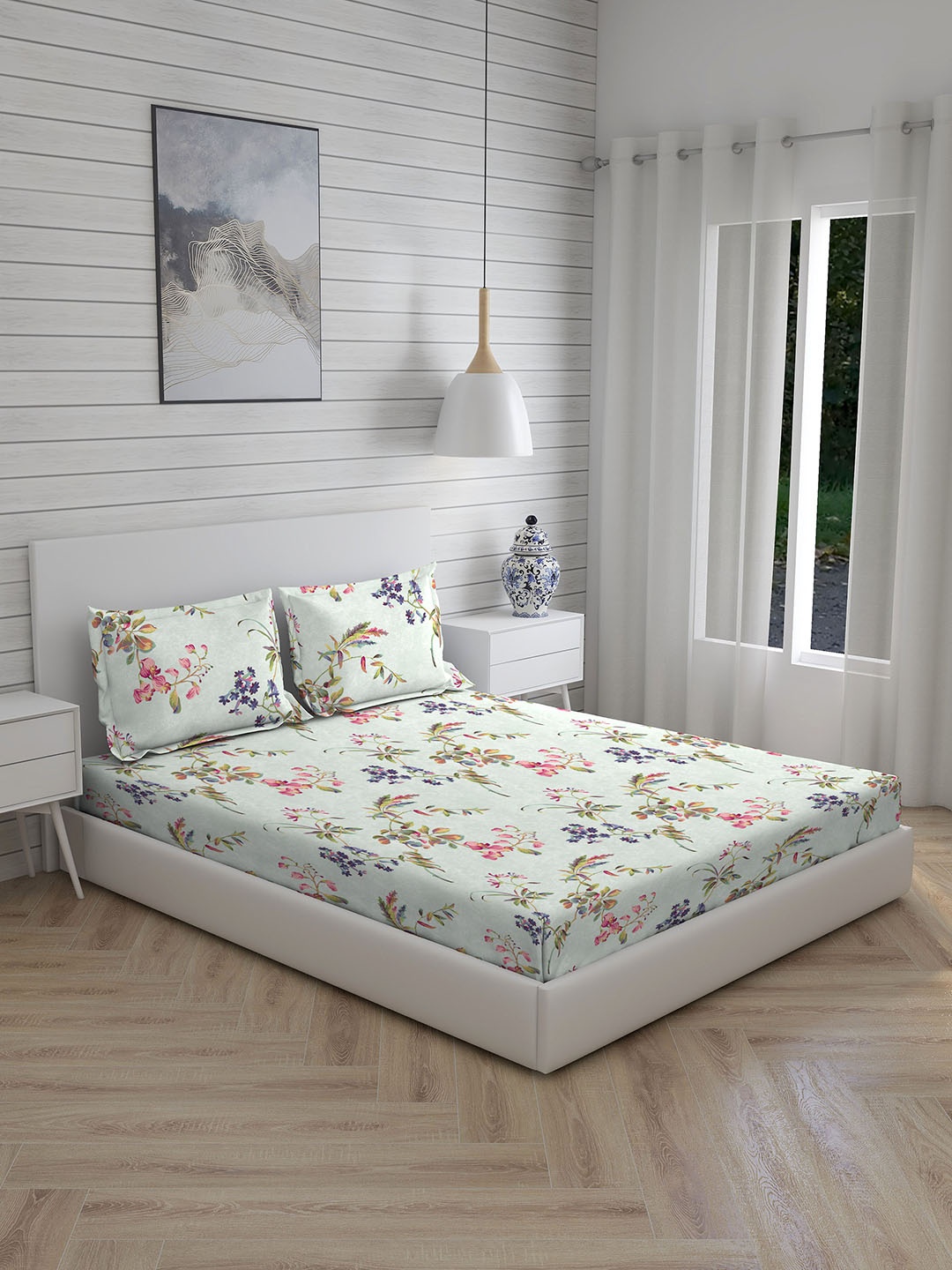 

Boutique Living India Purple Floral 270 TC Cotton Super King Bedsheet with 2 Pillow Covers, Blue
