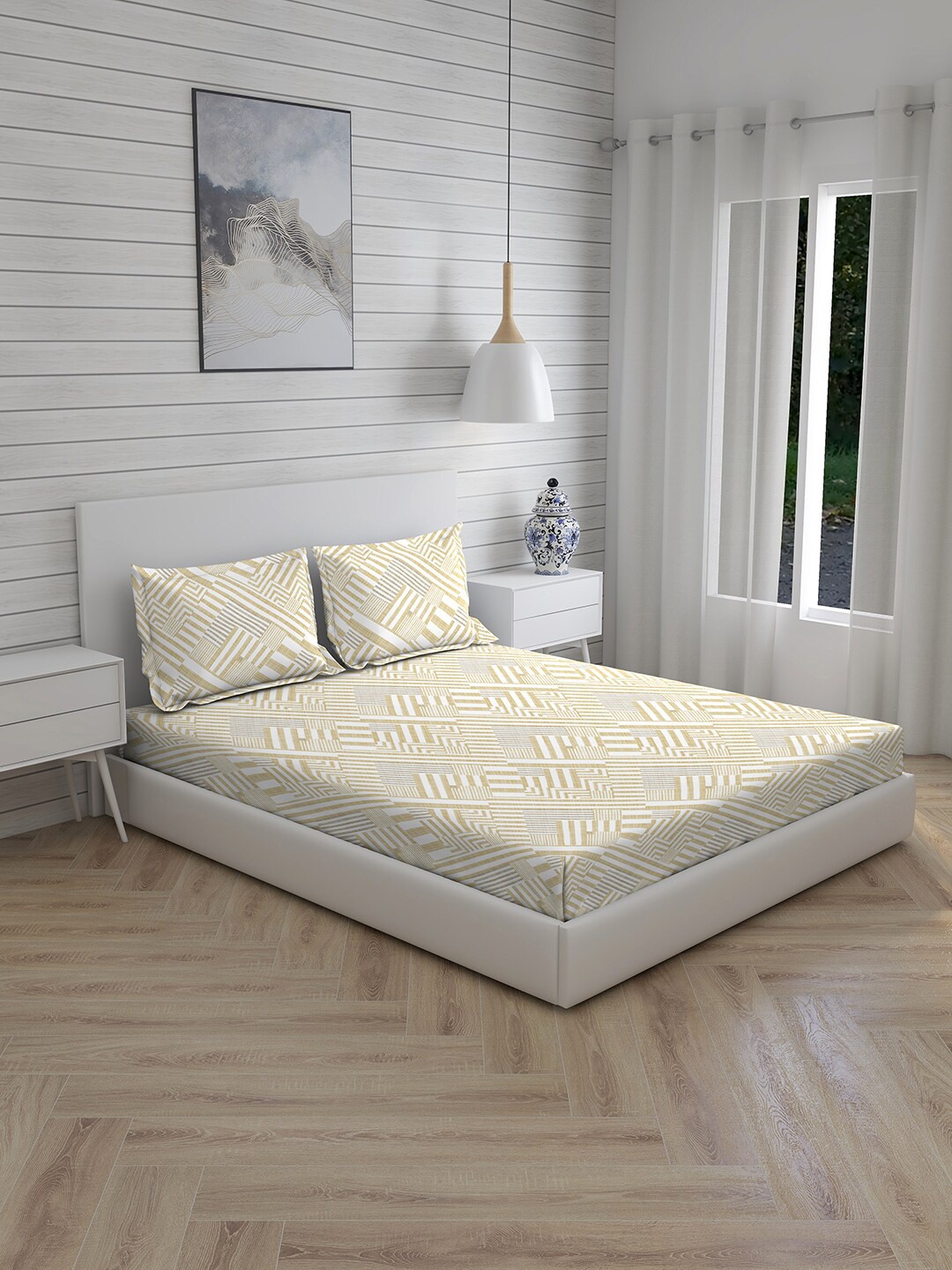 Boutique Living India Yellow & White 160 TC Cotton King Bedsheet with 2 Pillow Covers