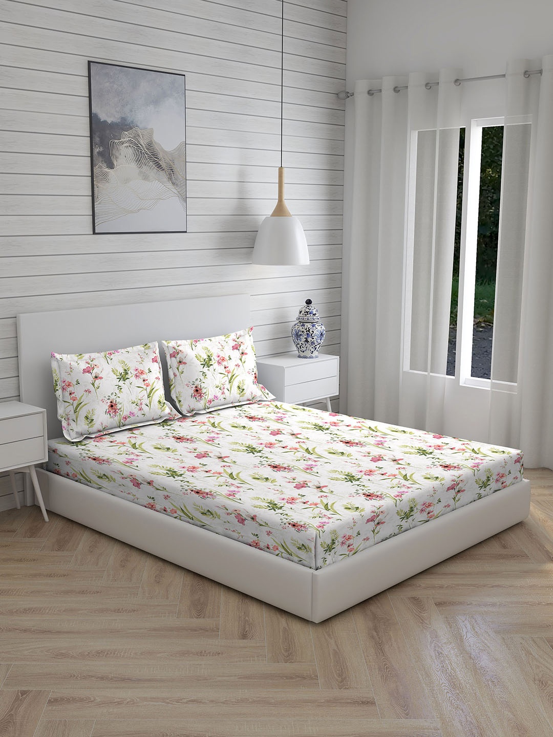 

Boutique Living India White & Pink Floral 260 TC King Bedsheet with 2 Pillow Covers