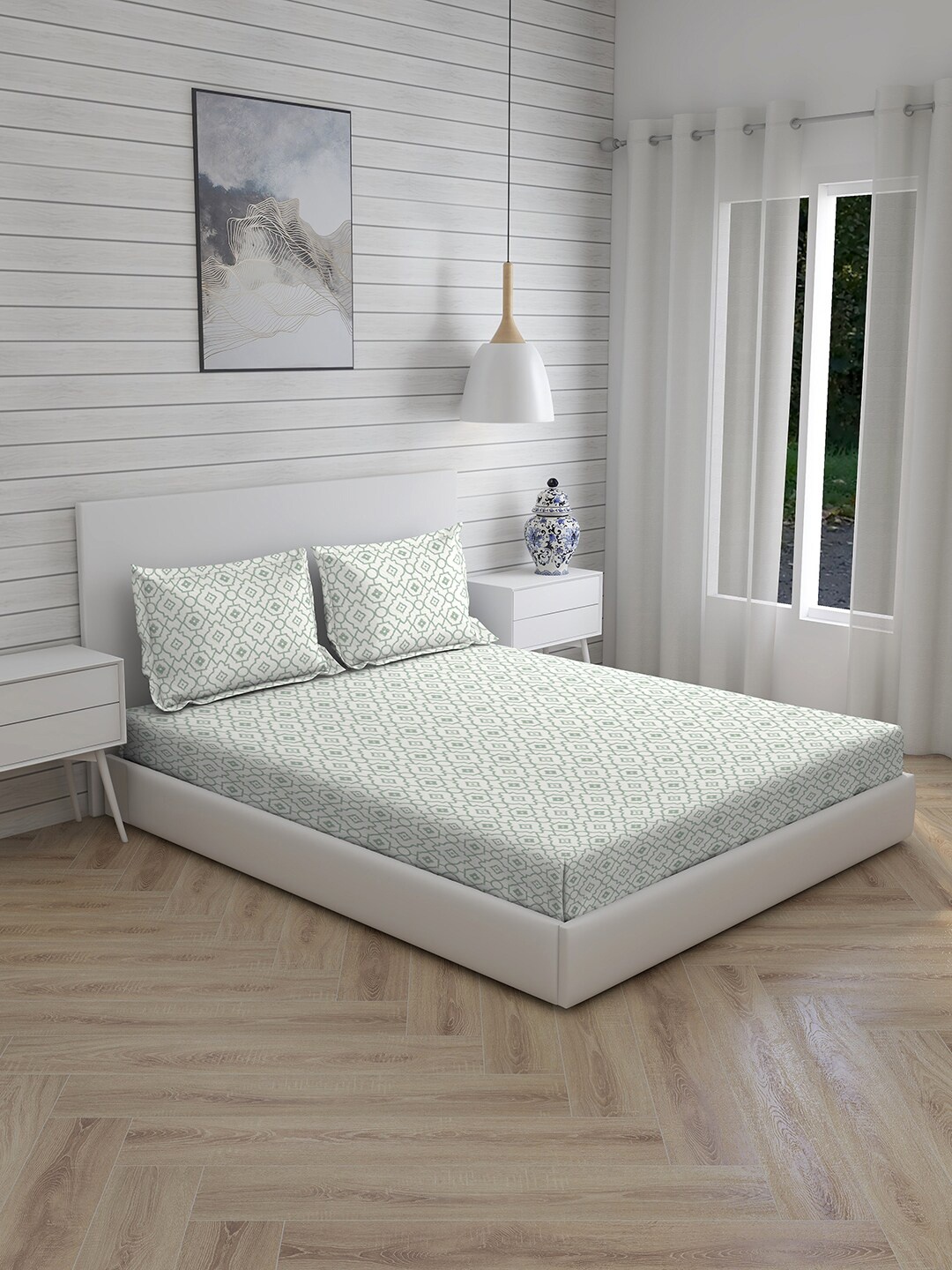 

Boutique Living India Iris Gaze Green 160 TC Cotton Queen Bedsheet with 2 Pillow Covers, Off white
