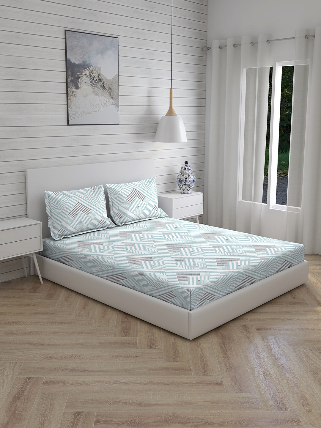 

Boutique Living India Iris Gaze Blue 160 TC Pure Cotton King Bedsheet with 2 Pillow Covers
