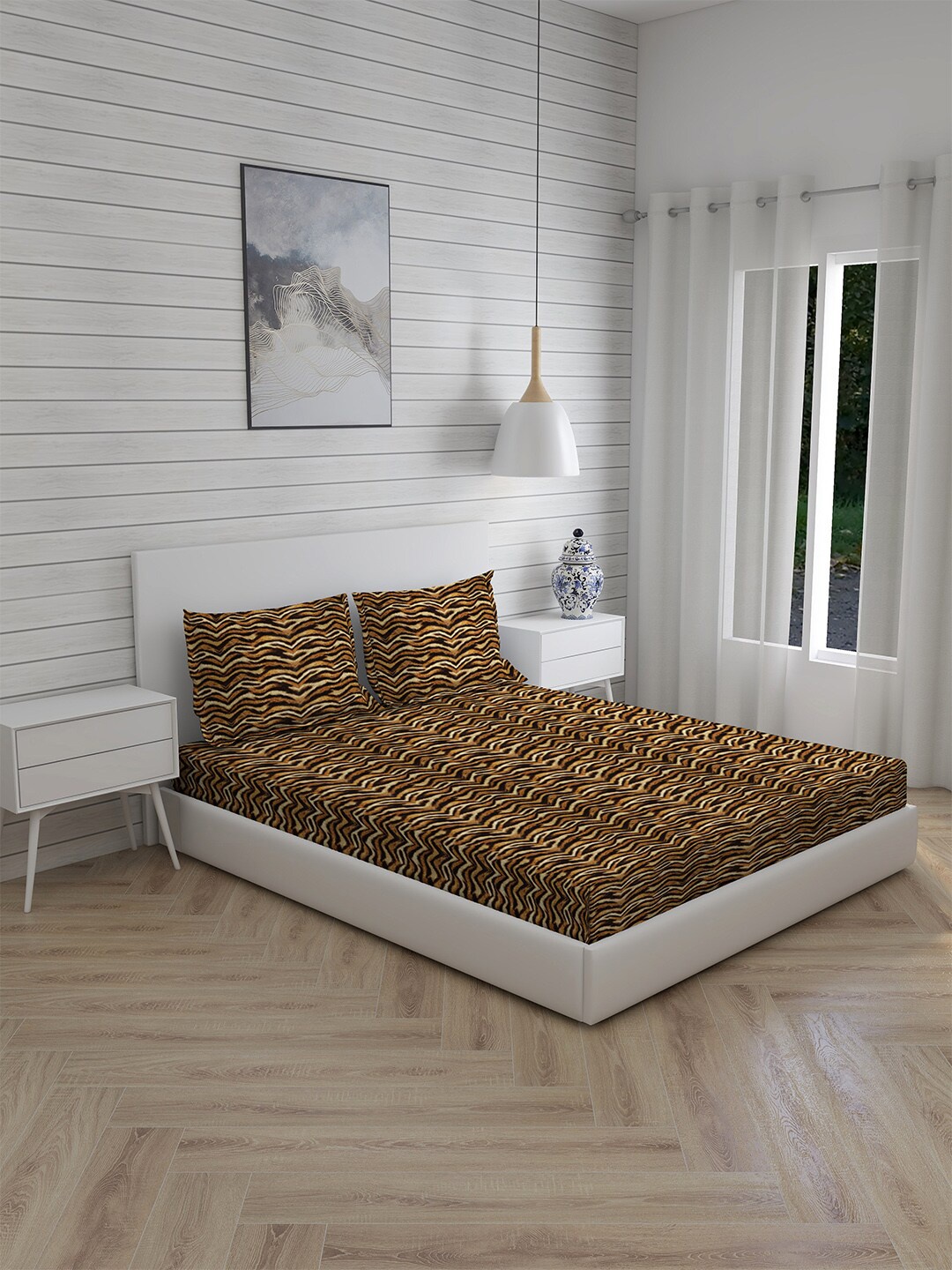 

Boutique Living India Untamed Black 260 TC Pure Cotton King Bedsheet with 2 Pillow Covers