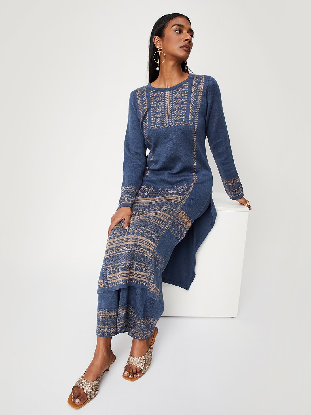 

max Women Geometric Acrylic Kurta, Blue