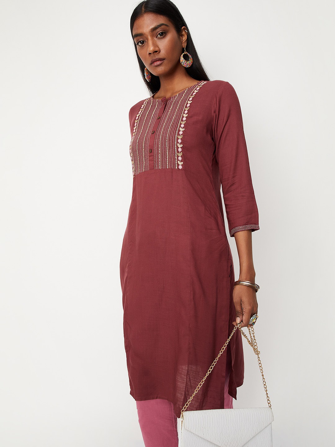 

max Floral Yoke Design Round Neck Straight Kurta, Maroon