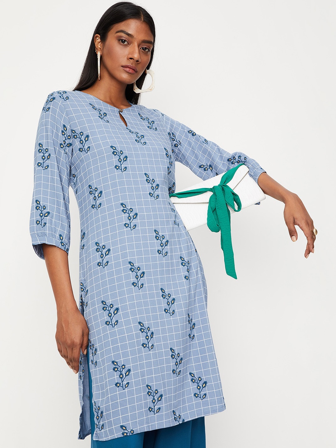 

max Women Blue & Navy Blue Floral Printed Keyhole Neck Kurta
