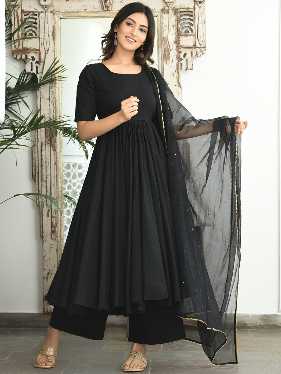 

Bunaai Women Pure Cotton Kurta with Palazzos & With Dupatta, Black