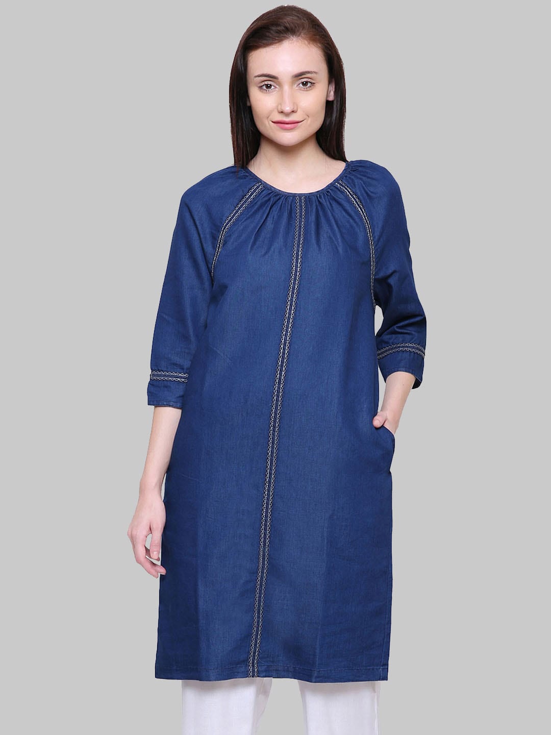 

SAUNDARYA Embellished Striped Round Neck Kurta, Blue