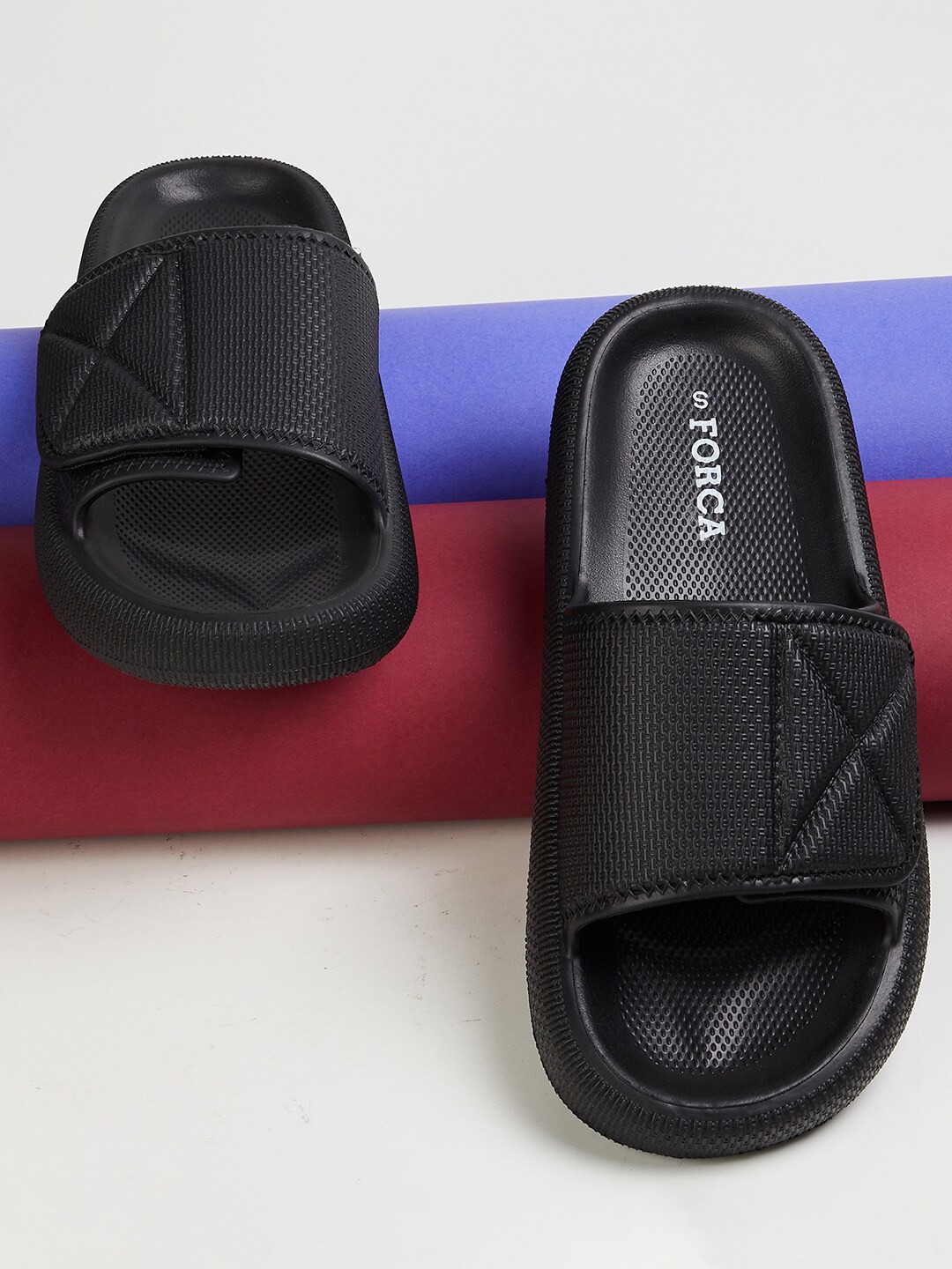 

Forca by Lifestyle Men Croslite Sliders, Black