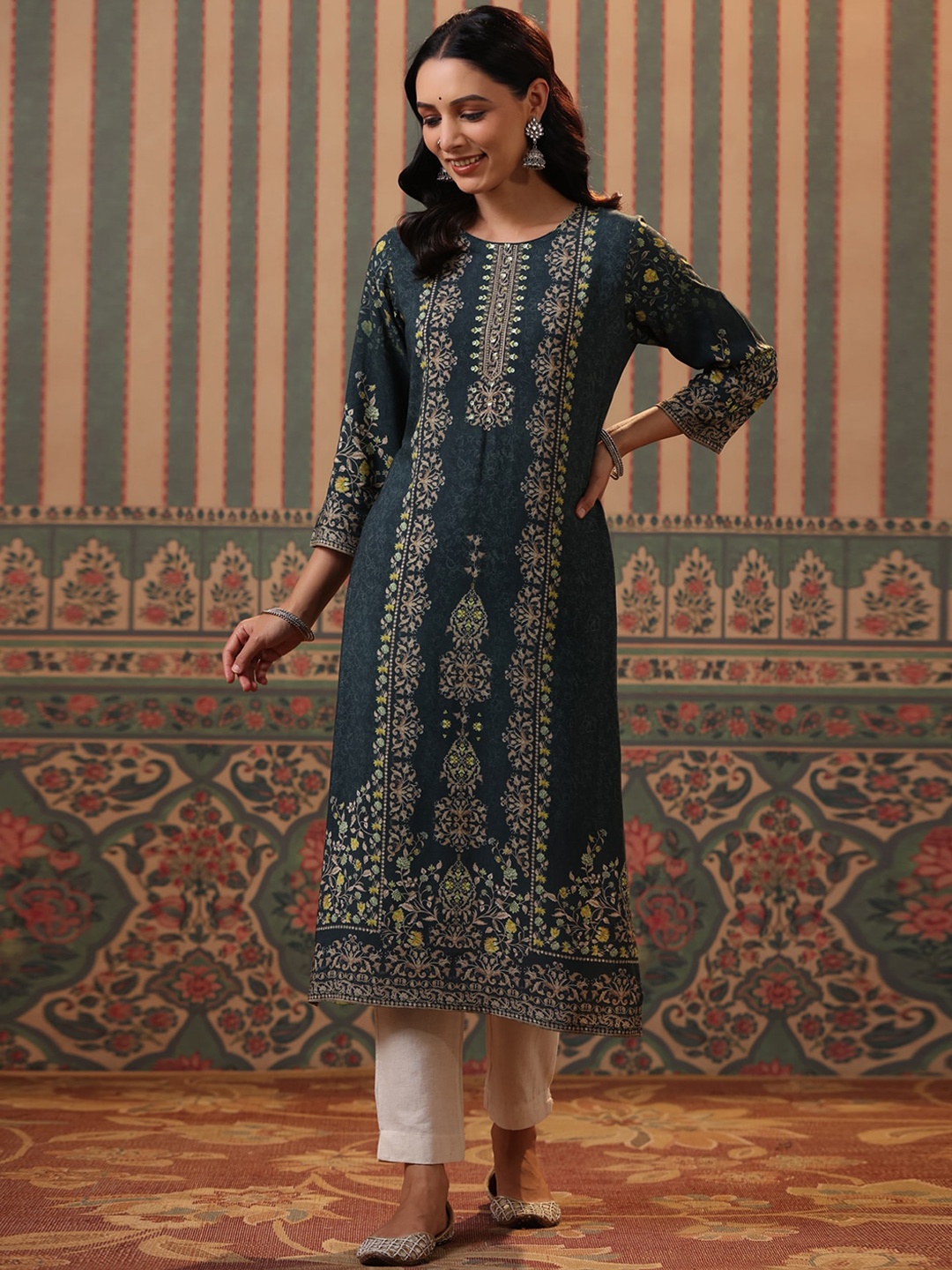 

Rain & Rainbow Ethnic Motifs Printed Straight Regular Fit Kurta, Teal