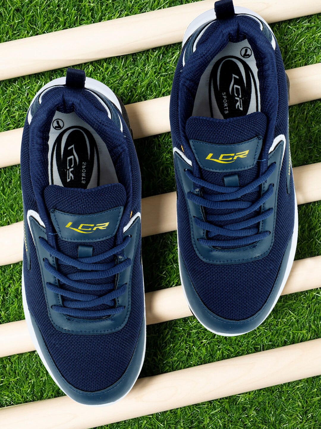 

Lancer Men Mesh Running Non-Marking Shoes, Navy blue