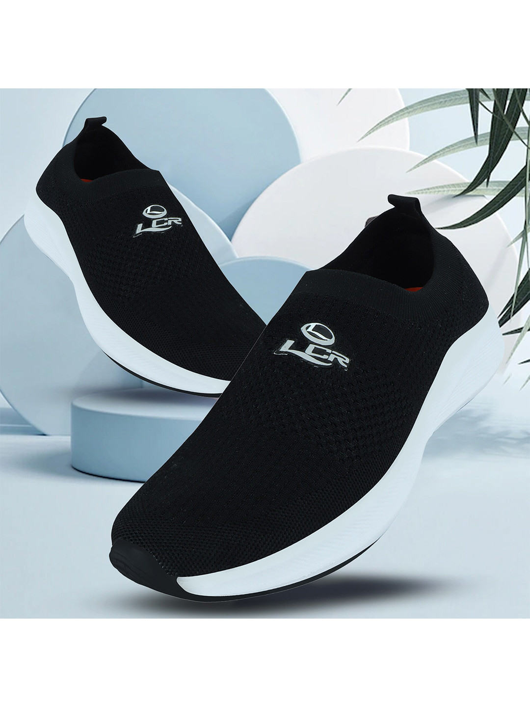 

Lancer Men Textile Running Non-Marking Shoes, Black