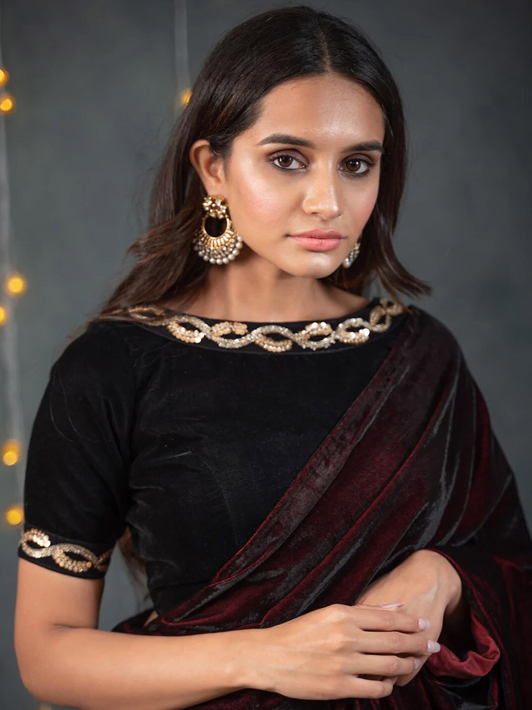 

Swtantra Embellished Velvet Saree Blouse, Black