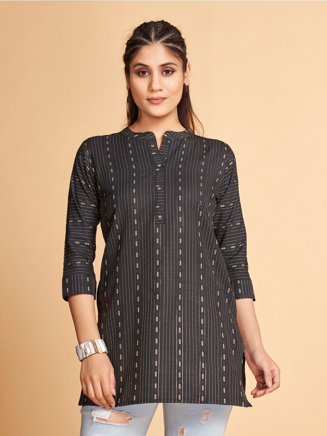 

SHOPGARB Striped Mandarin Collar Kurti, Black