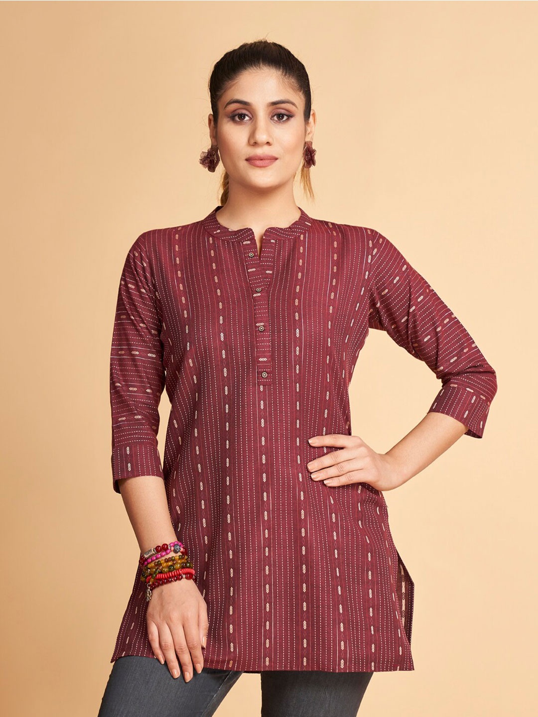 

SHOPGARB Striped Kurti, Maroon